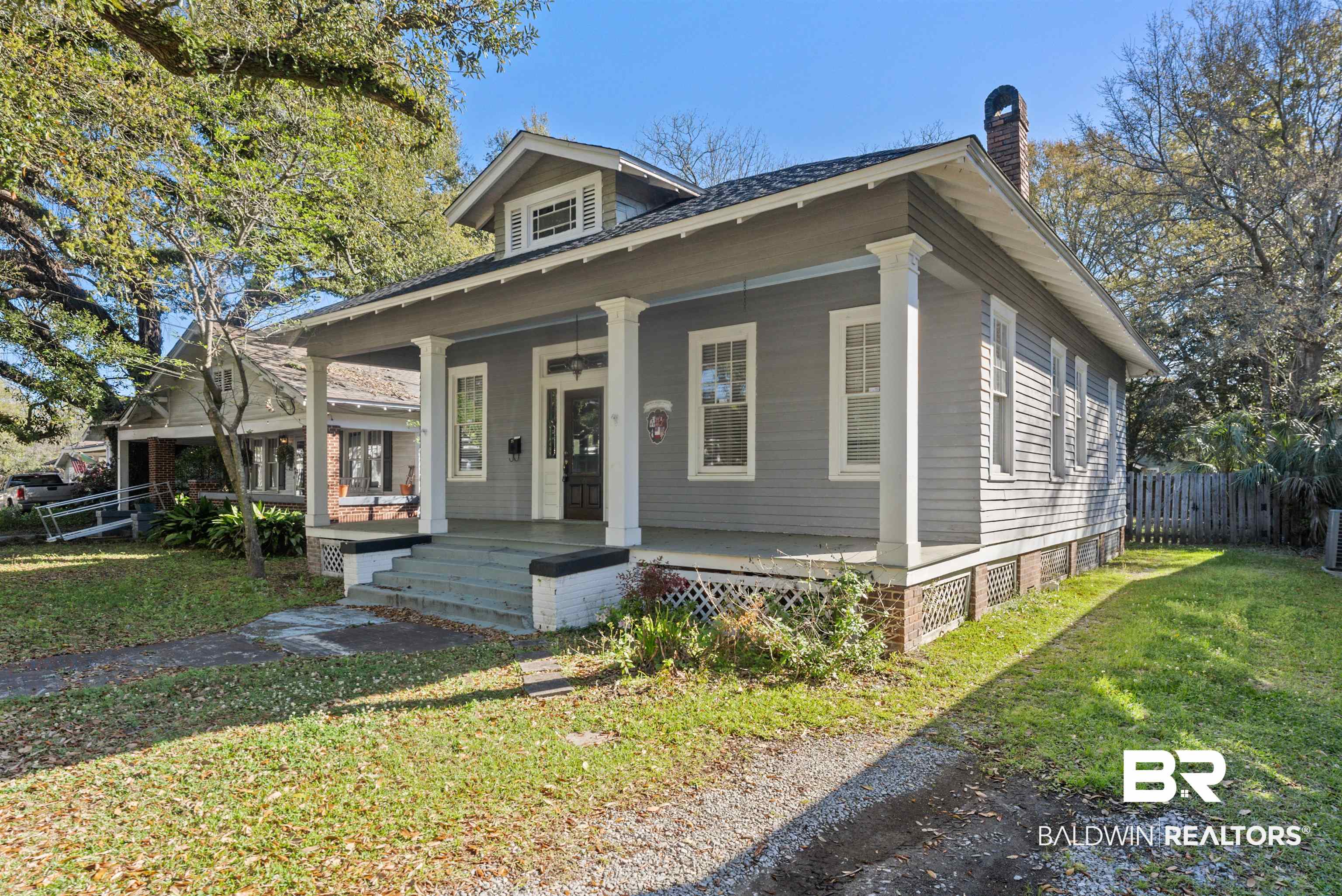 21 Houston Street Mobile, AL 36606 - Photo 2 of 38