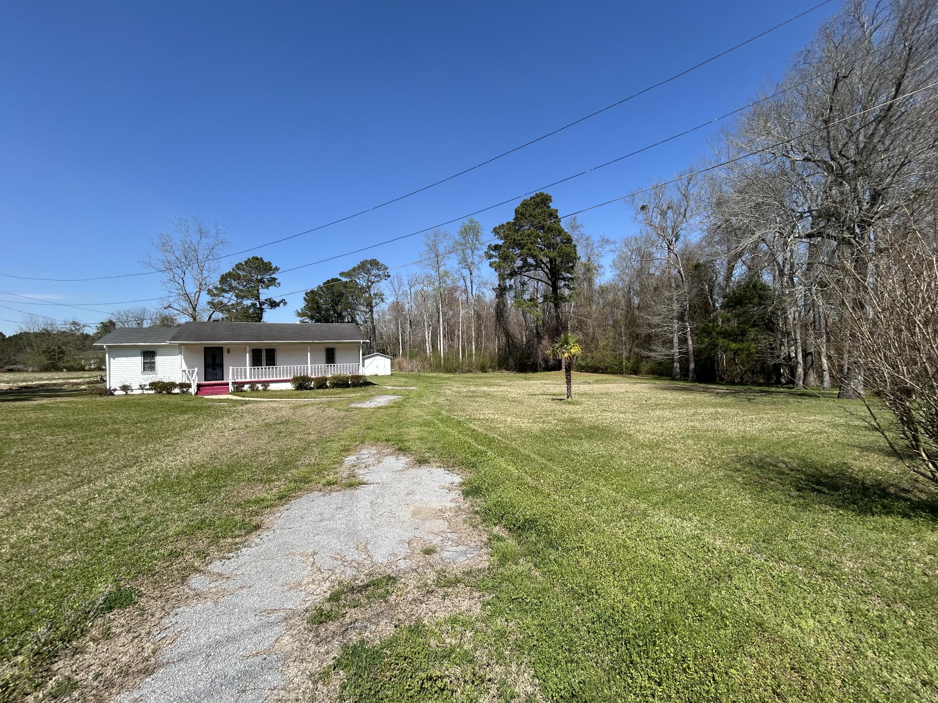 4304 Alex Harvin Highway Manning, SC 29102 - Photo 2 of 13 Alex Harvin