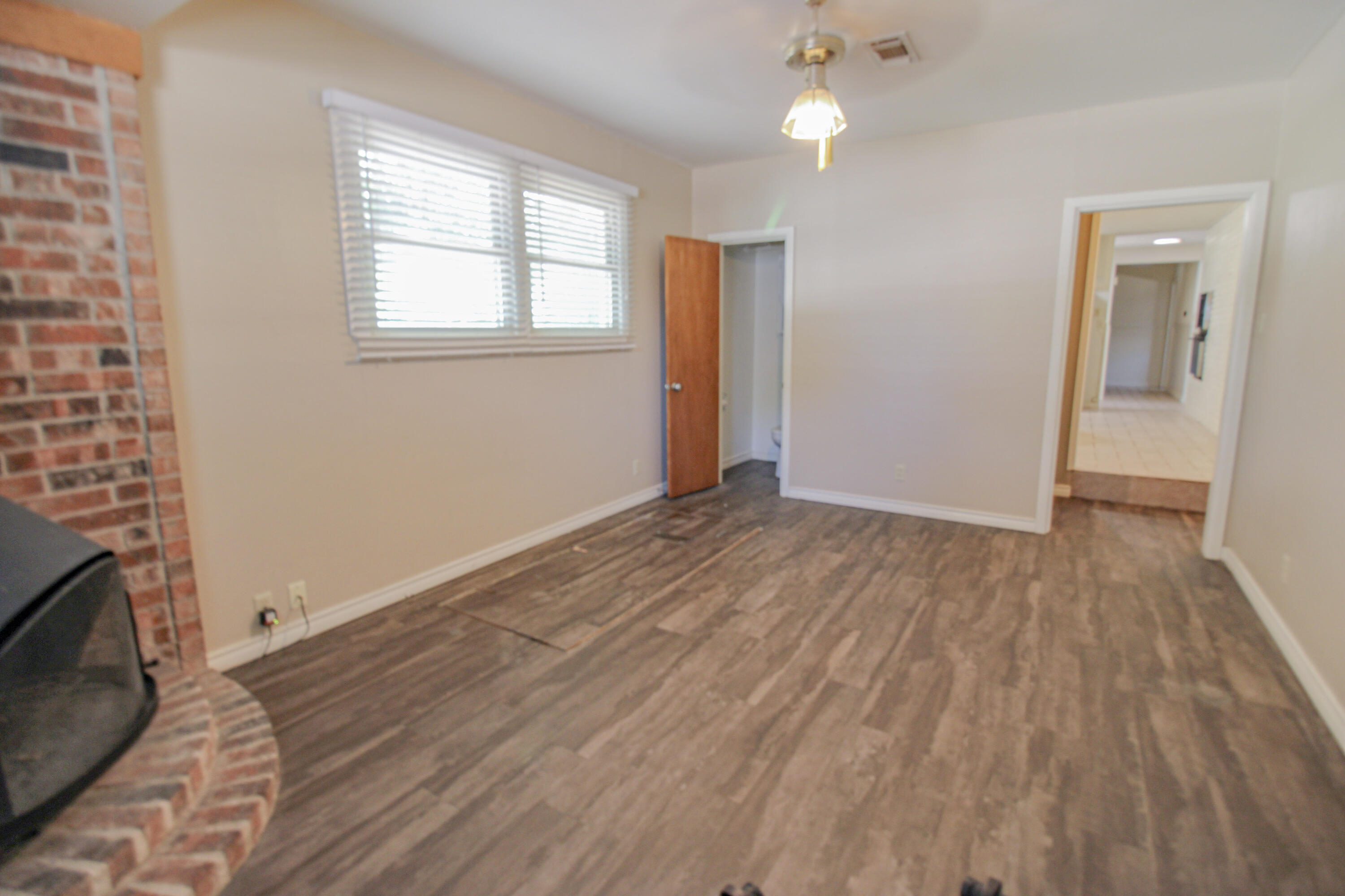 3702 48th Street Lubbock, TX 79413 - Photo 27 of 45 27-IMG_0273