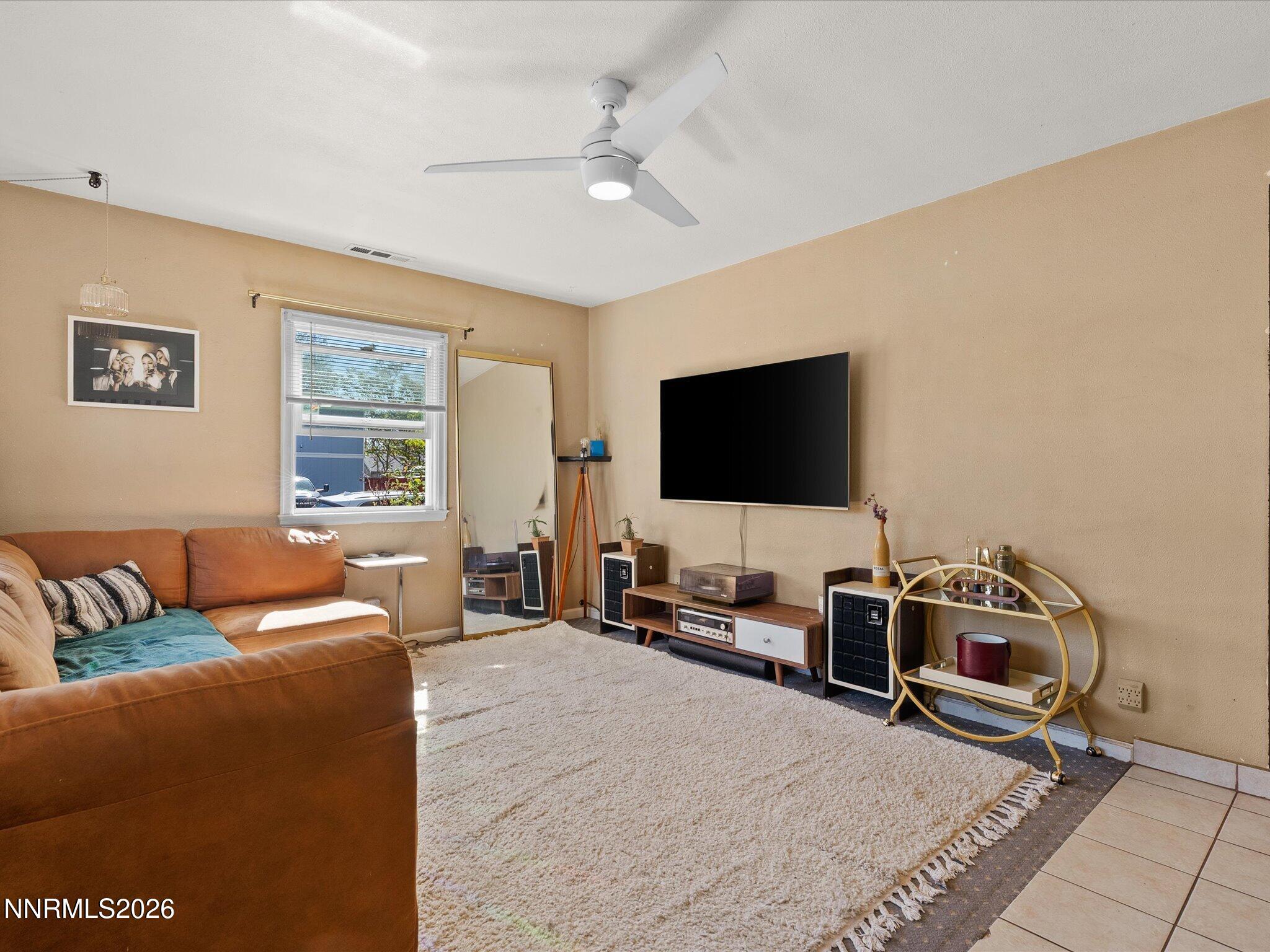 350 Claremont Street Reno, NV 89502 - Photo 10 of 28 10-350 Claremont St-112
