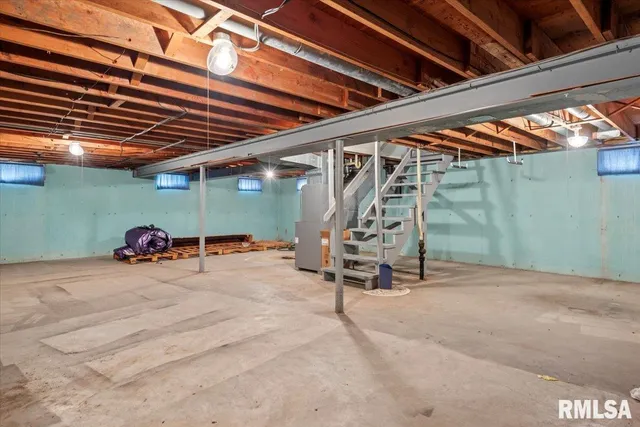 $180,000 | 5 Churchill Drive, Chatham, IL 62629