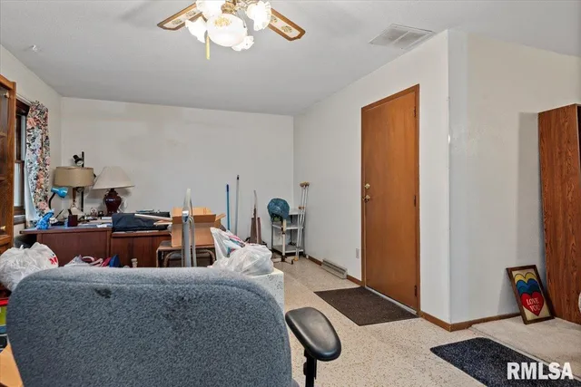 $180,000 | 5 Churchill Drive, Chatham, IL 62629