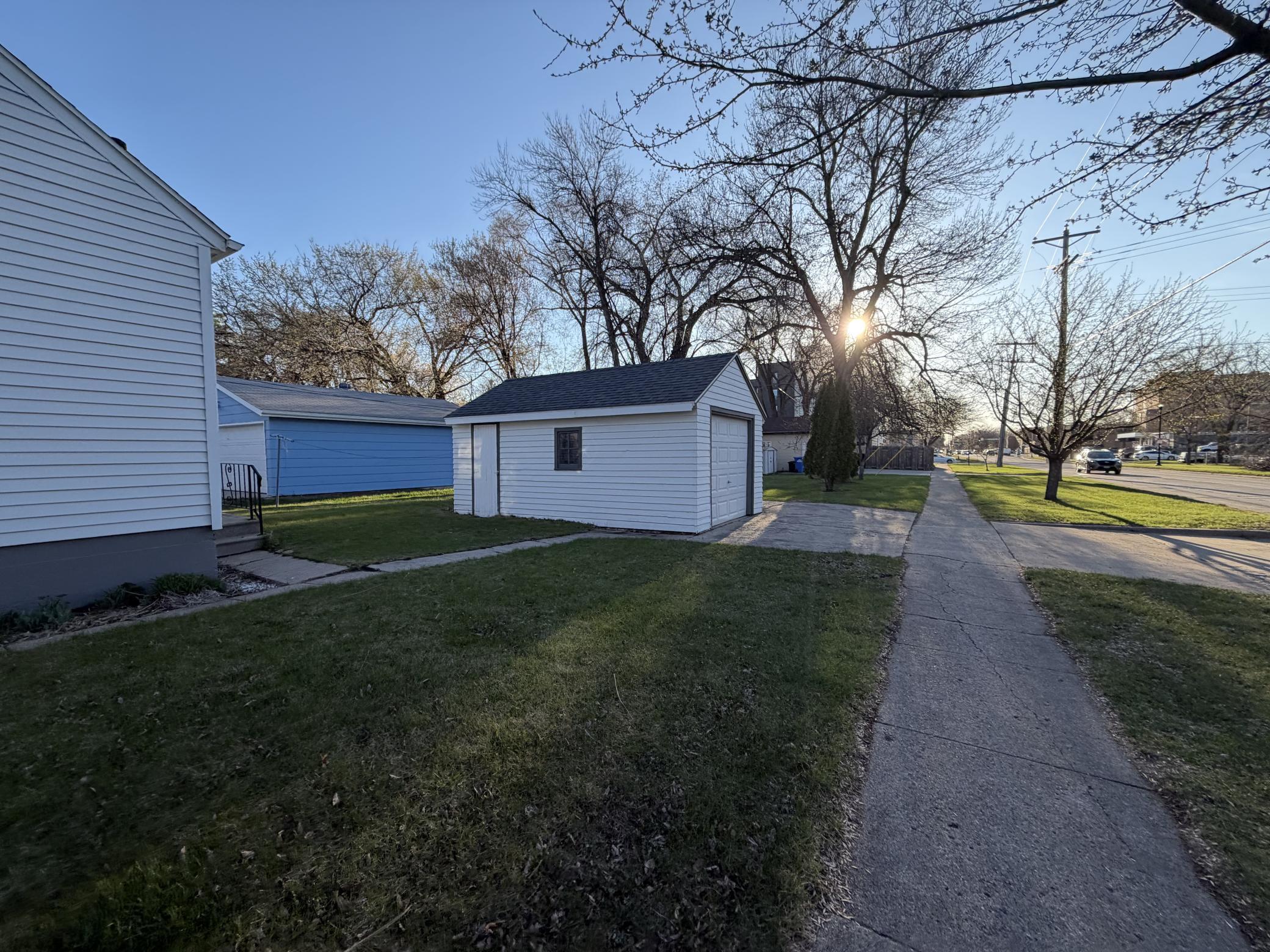 1630 14th Street South Fargo, ND 58103 - Photo 4 of 24