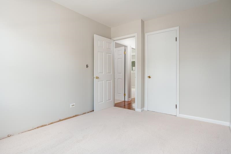 7924 Westview Lane Woodridge, IL 60517 - Photo 28 of 40 a view of an empty room
