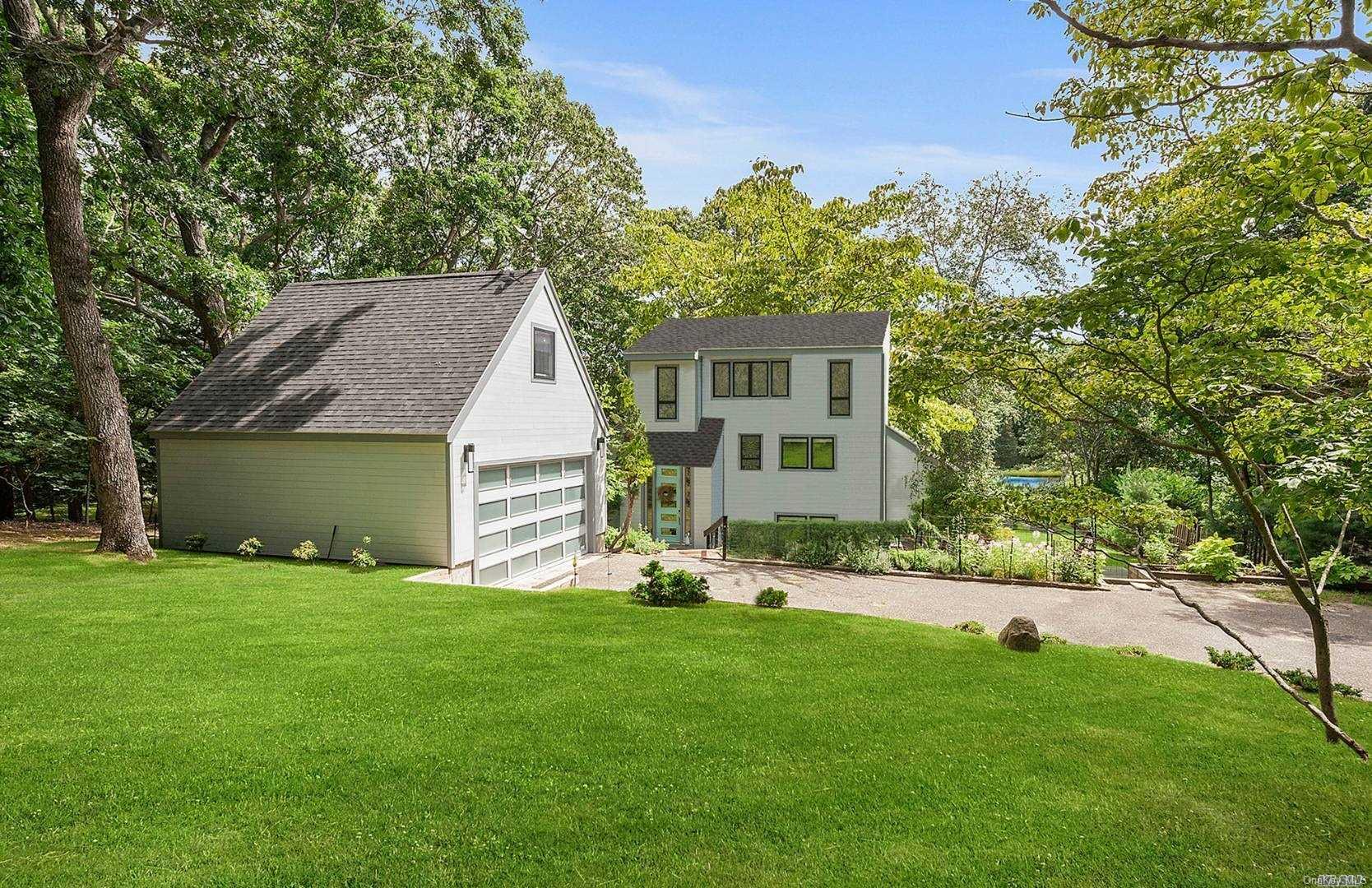 23 Isle Of Wight Road East Hampton, NY 11937 - Photo 1 of 1 Gallery Image 1