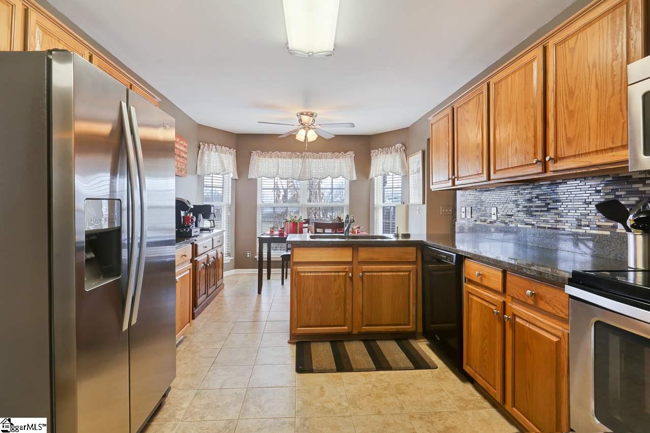 327 West Autumn Ridge Road Moore, SC 29369 - Photo 12 of 34 Gallery Image 12