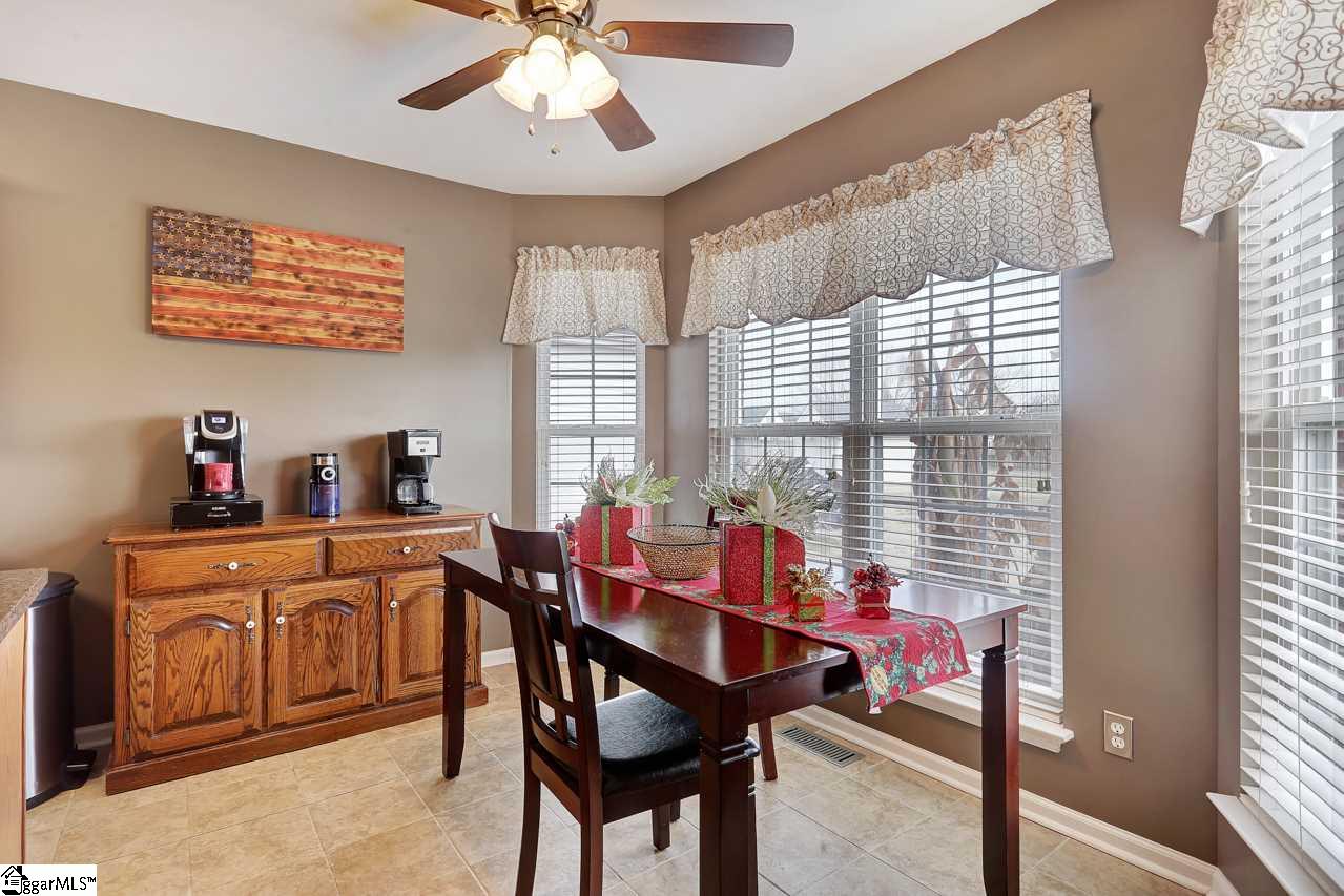 327 West Autumn Ridge Road Moore, SC 29369 - Photo 15 of 34 Gallery Image 15