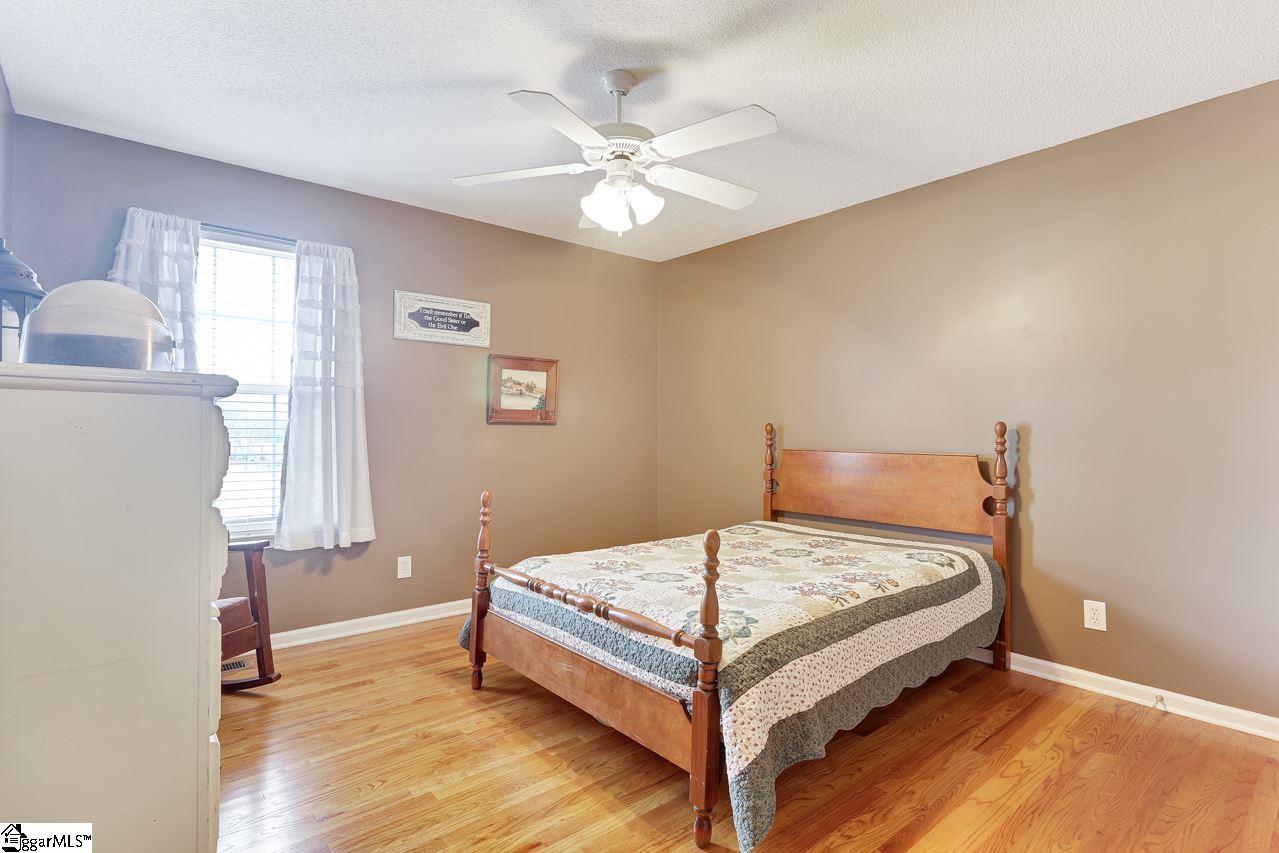 327 West Autumn Ridge Road Moore, SC 29369 - Photo 21 of 34 Gallery Image 21