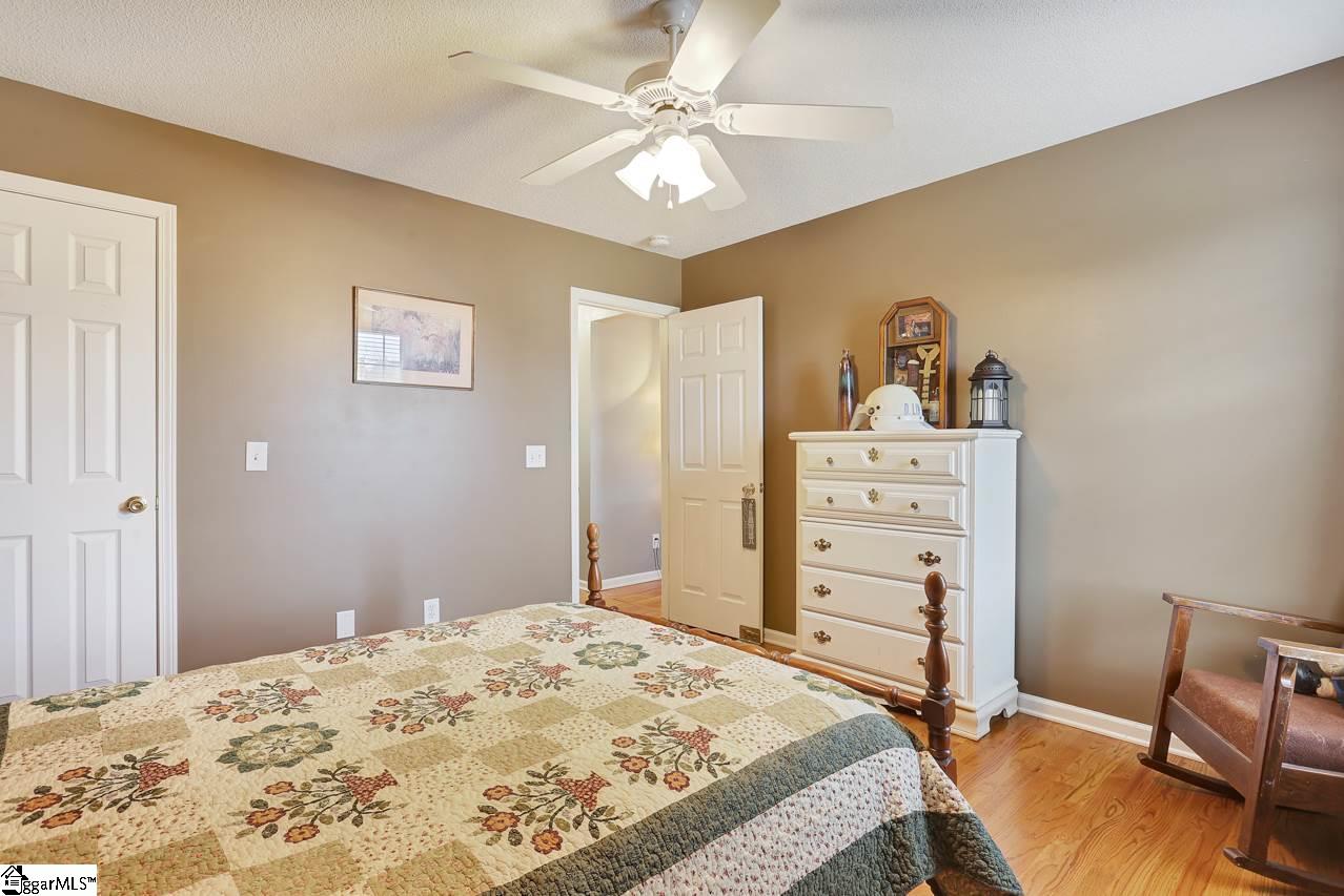 327 West Autumn Ridge Road Moore, SC 29369 - Photo 22 of 34 Gallery Image 22