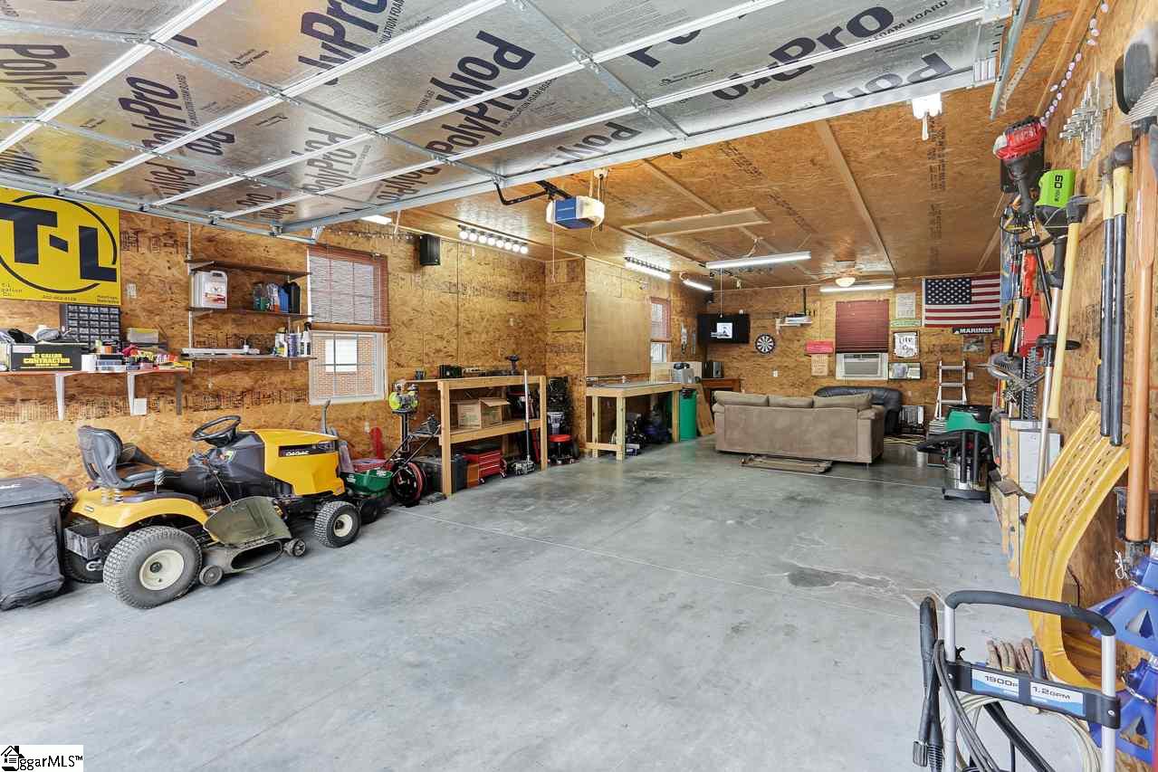 327 West Autumn Ridge Road Moore, SC 29369 - Photo 32 of 34 Gallery Image 32