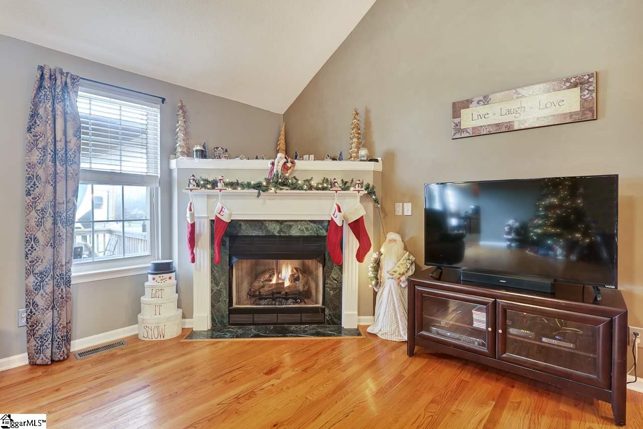 327 West Autumn Ridge Road Moore, SC 29369 - Photo 8 of 34 Gallery Image 8