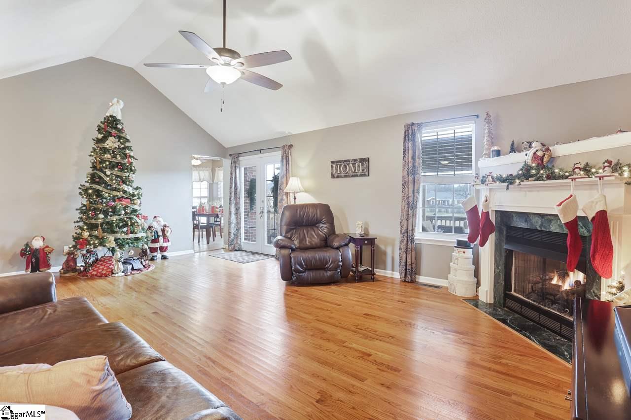 327 West Autumn Ridge Road Moore, SC 29369 - Photo 10 of 34 Gallery Image 10