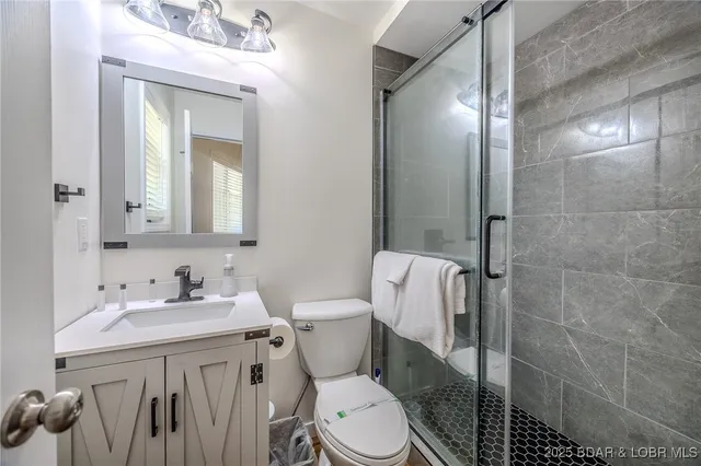 $835,000 | 172 Kansas City Way, Sunrise Beach, MO 65079