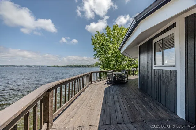 $835,000 | 172 Kansas City Way, Sunrise Beach, MO 65079