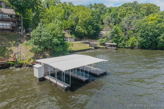 $835,000 | 172 Kansas City Way, Sunrise Beach, MO 65079