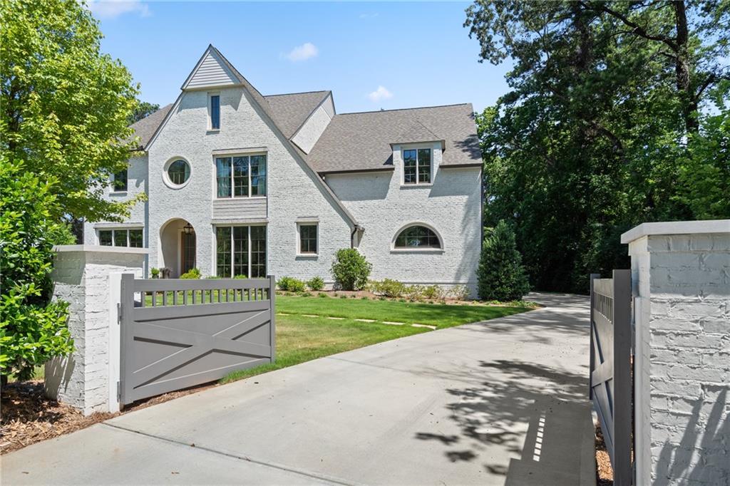 679 Moores Mill Rd Northwest  