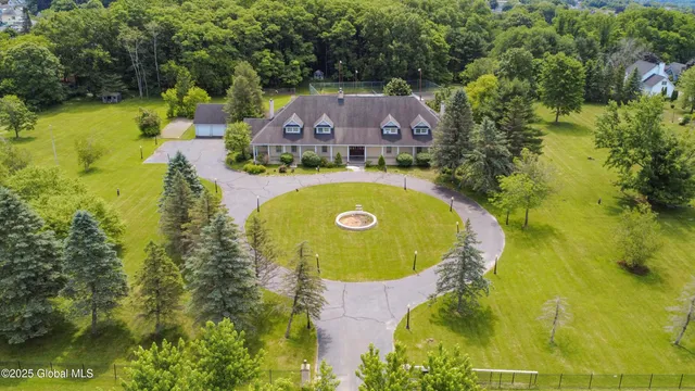 $925,000 | 9 University Place, Amsterdam, NY 12010