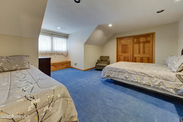 $925,000 | 9 University Place, Amsterdam, NY 12010