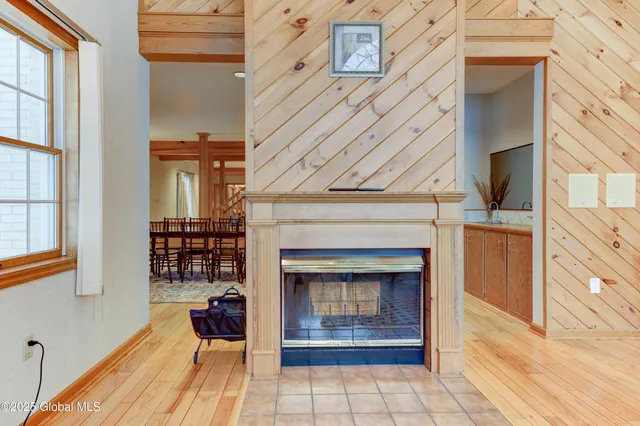 $925,000 | 9 University Place, Amsterdam, NY 12010