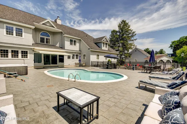 $925,000 | 9 University Place, Amsterdam, NY 12010