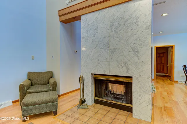 $925,000 | 9 University Place, Amsterdam, NY 12010