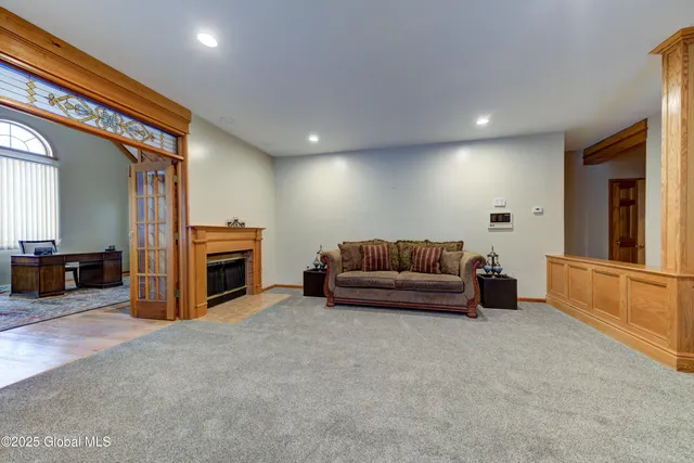 $925,000 | 9 University Place, Amsterdam, NY 12010