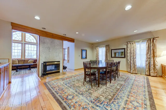 $925,000 | 9 University Place, Amsterdam, NY 12010