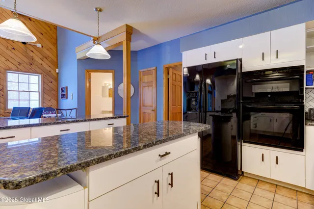 $925,000 | 9 University Place, Amsterdam, NY 12010