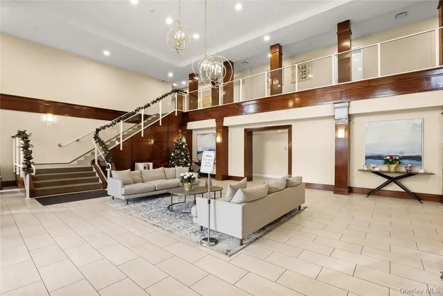 $4,500 | 10 Byron Place, Unit 219, Larchmont, NY 10538