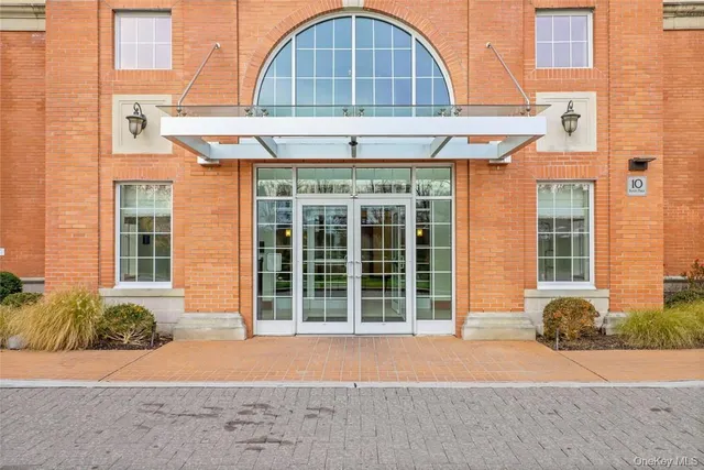 $4,500 | 10 Byron Place, Unit 219, Larchmont, NY 10538