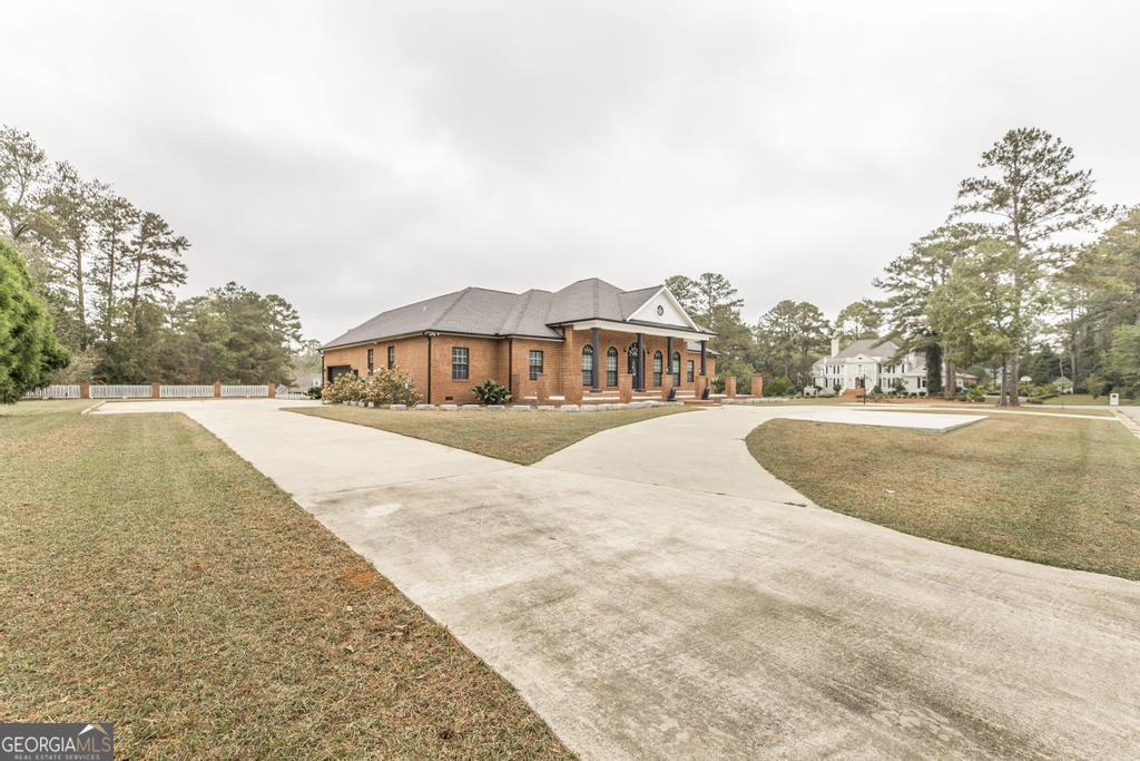 100 Parks Ridge Road Dublin, GA 31021 - Photo 3 of 54