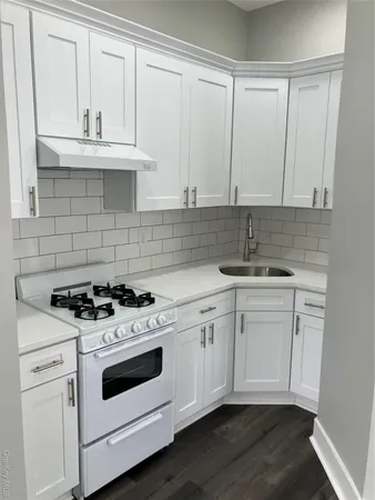 $1,950 | 7 Dewey Street, Unit 2, Huntington, NY 11743