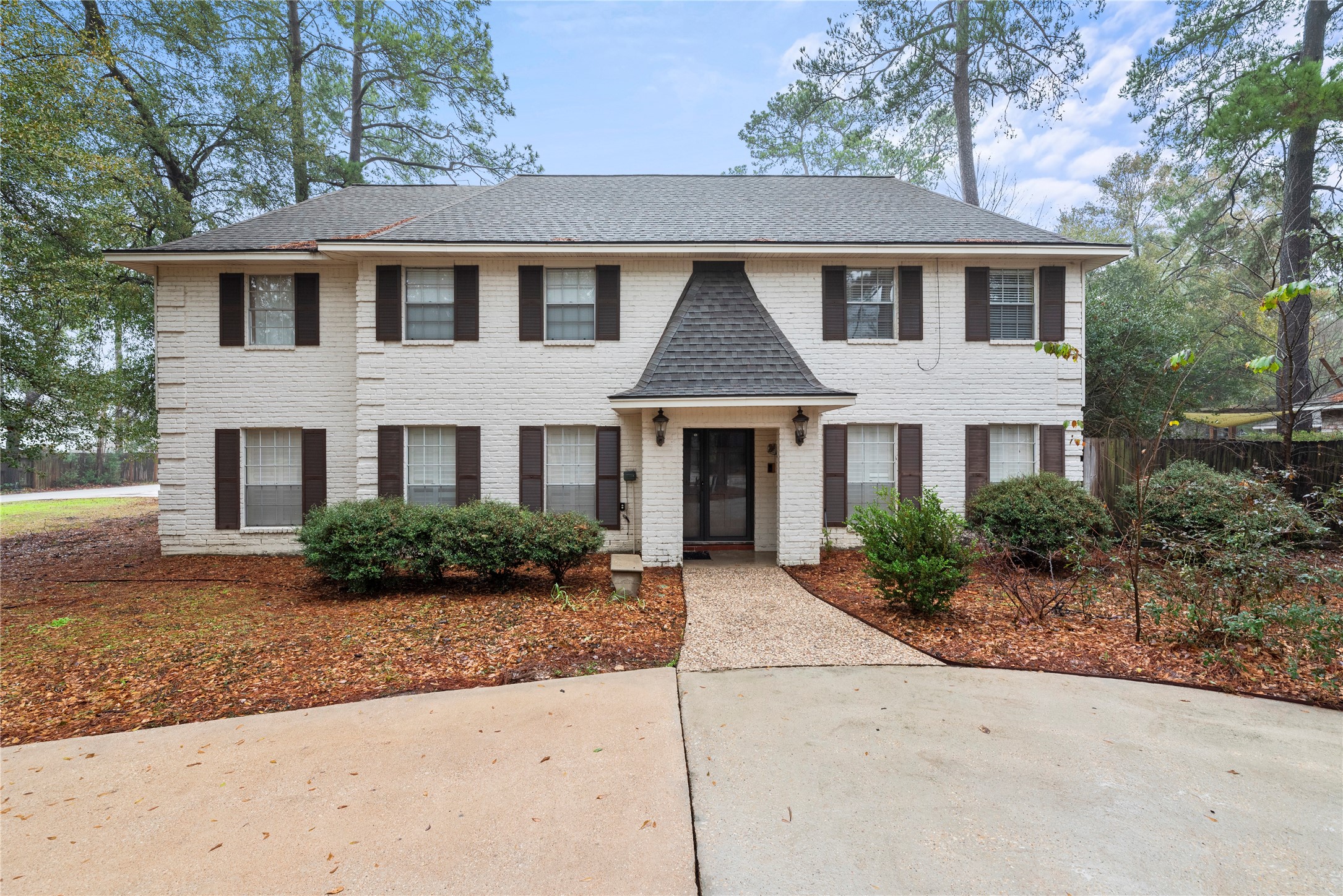 Welcome home to 17814 Theiss Mail Route.