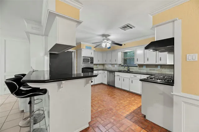 $3,200 | 17814 Theiss Mail Rte Road, Spring, TX 77379