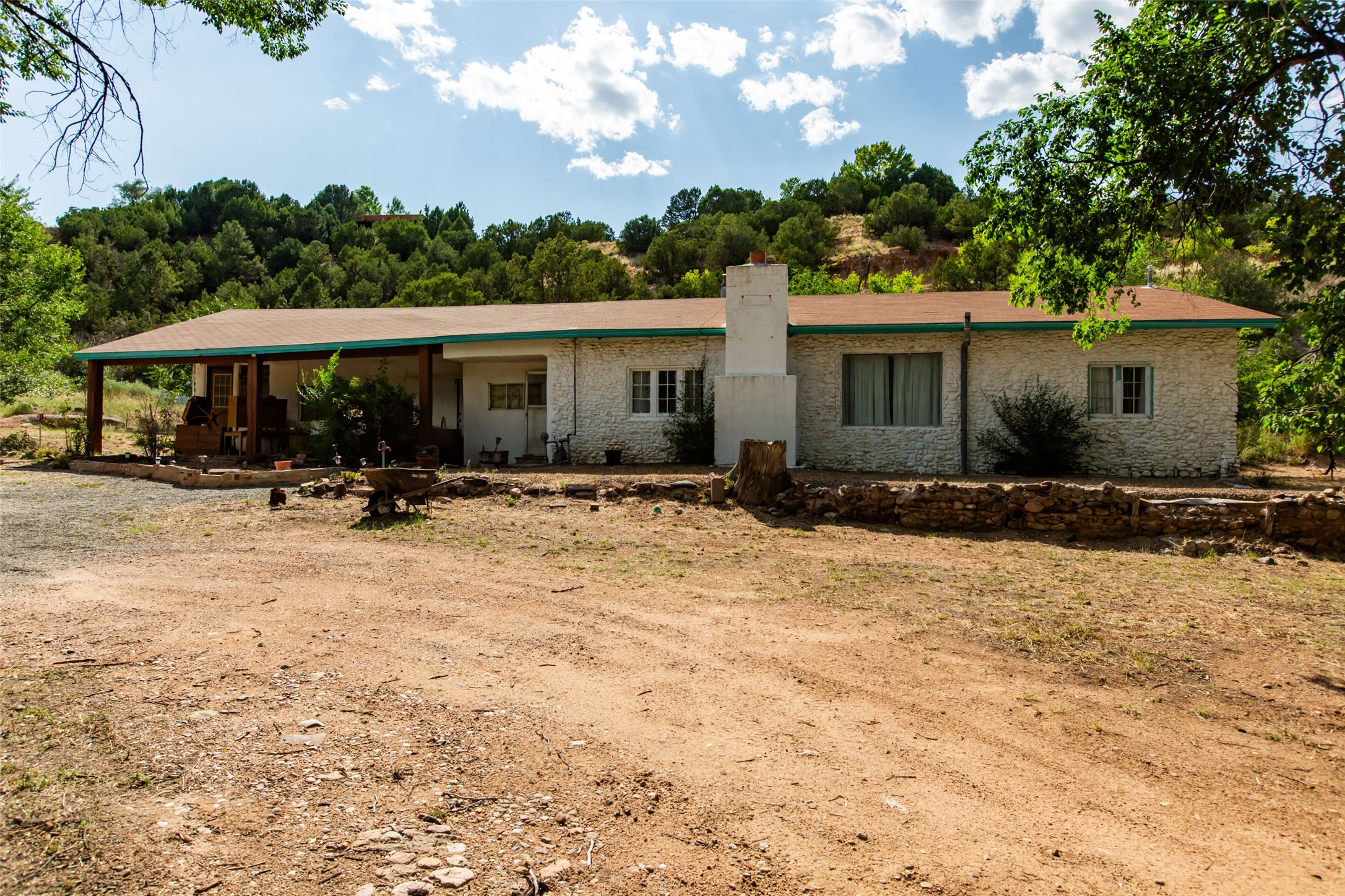 20 B Glowing Star Road Santa Fe, NM 87506 - Photo 4 of 19
