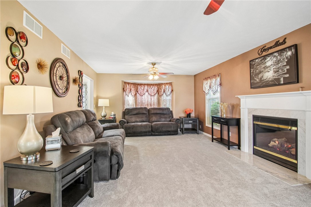 82 Quarterdeck Place Greece, NY 14612 - Photo 8 of 50