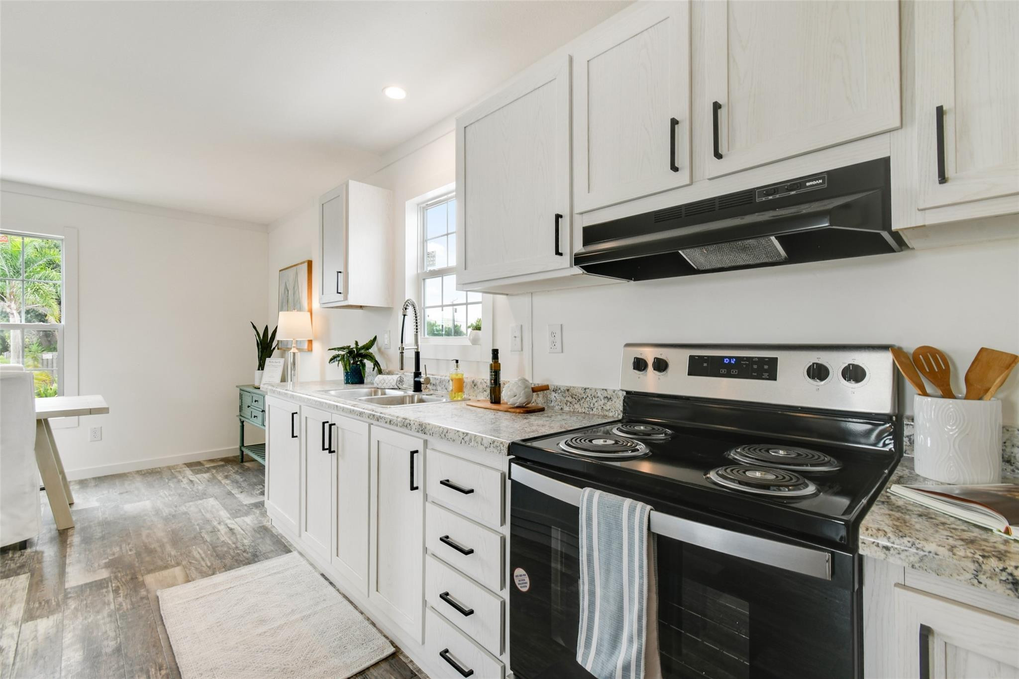 6989 Southeast Ridgeway Terrace Hobe Sound, FL 33455 - Photo 7 of 30 Photo 7