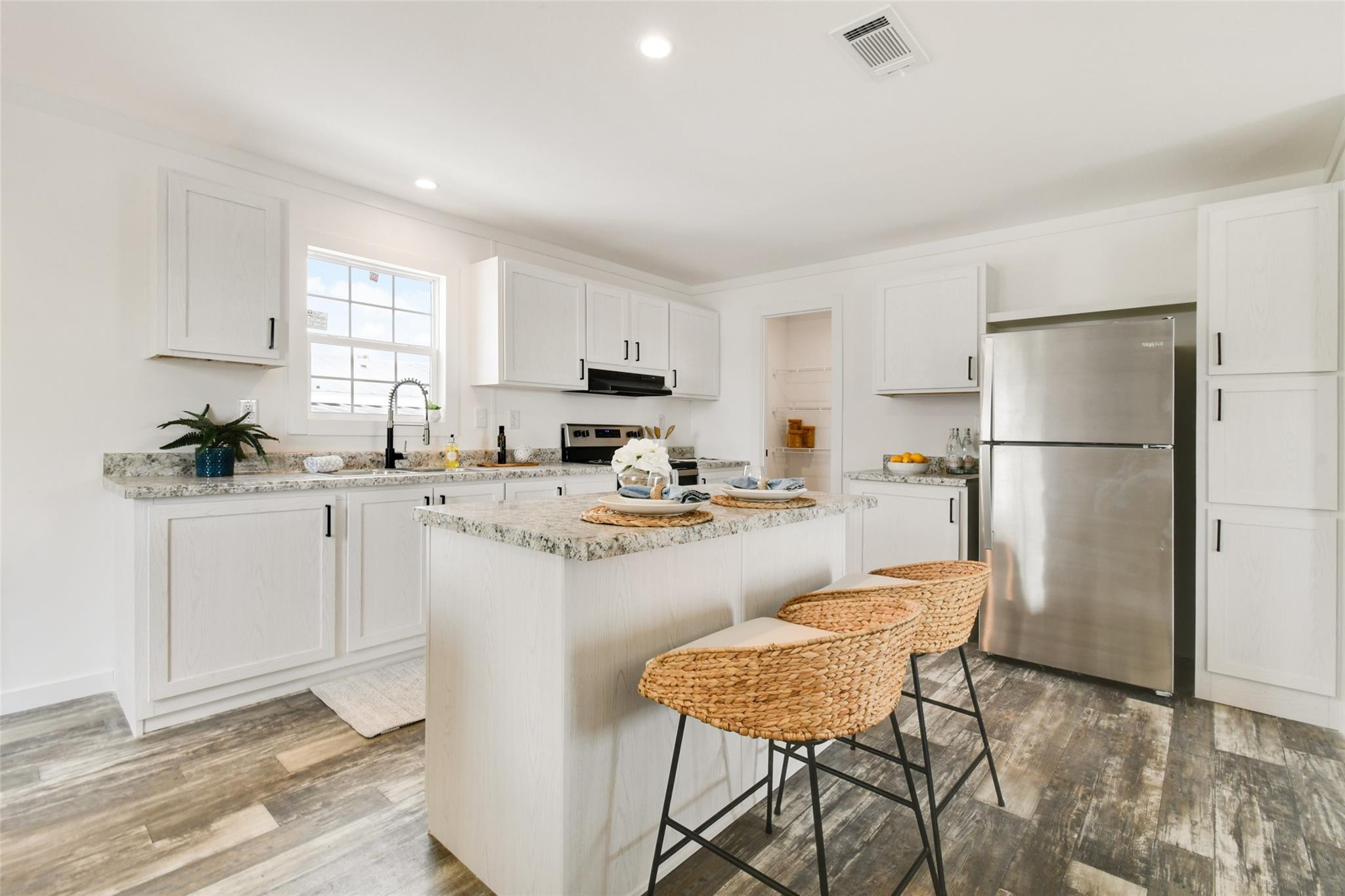 6989 Southeast Ridgeway Terrace Hobe Sound, FL 33455 - Photo 8 of 30 Photo 8