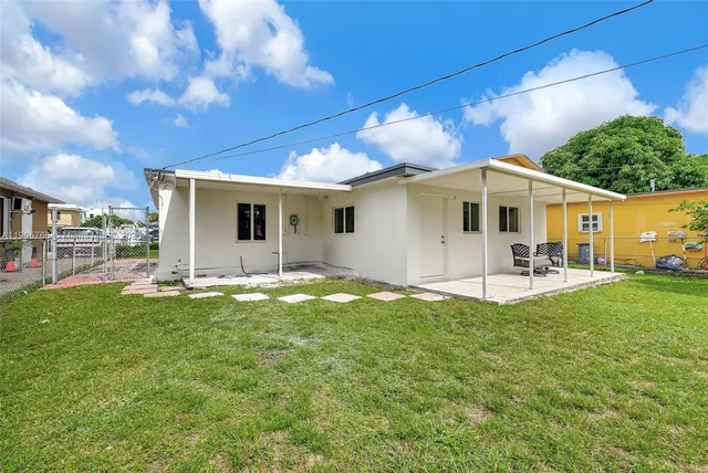 $599,999 | 26 East 45th Street, Hialeah, FL 33013