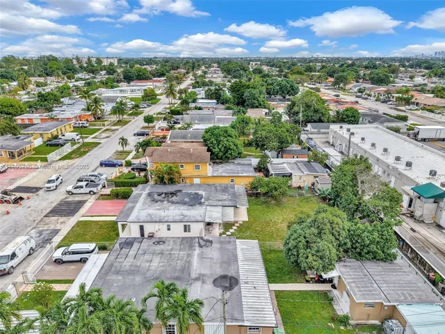 $599,999 | 26 East 45th Street, Hialeah, FL 33013