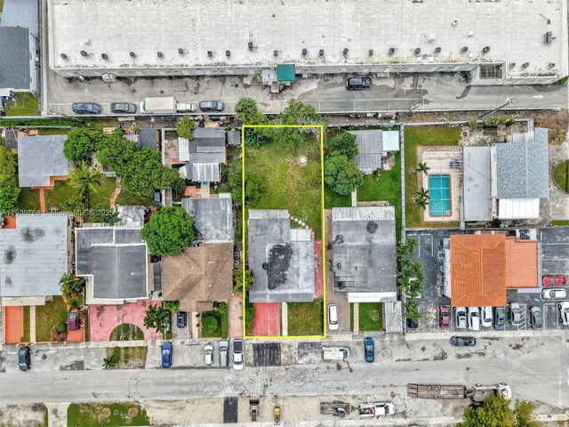 $599,999 | 26 East 45th Street, Hialeah, FL 33013