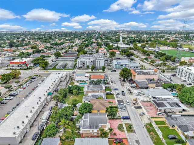 $599,999 | 26 East 45th Street, Hialeah, FL 33013