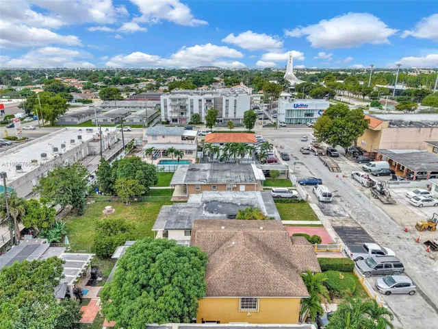 $599,999 | 26 East 45th Street, Hialeah, FL 33013