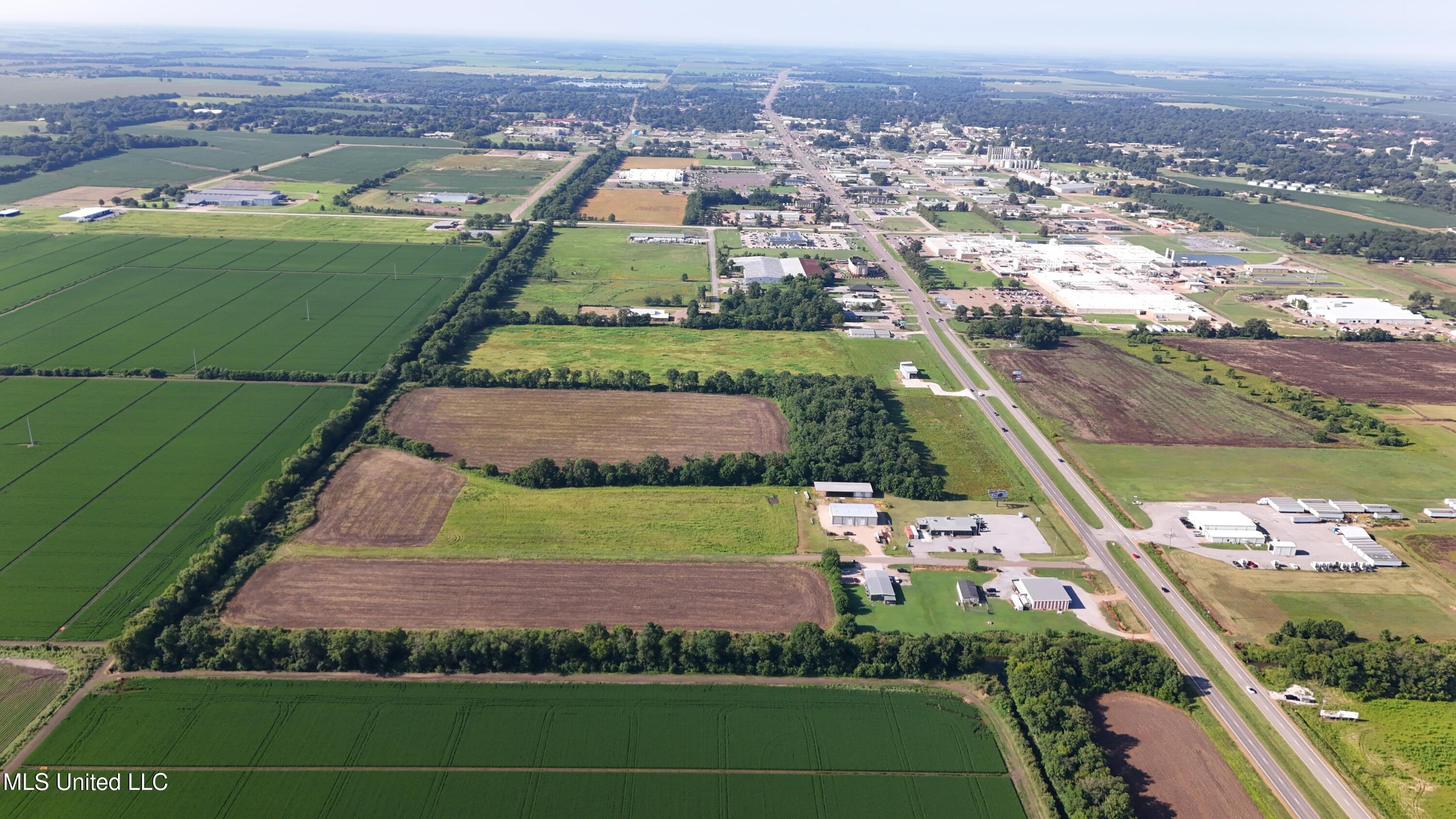 Lucas Road Cleveland, MS 38732 - Photo 13 of 22 DJI_20250702091708_0828_D