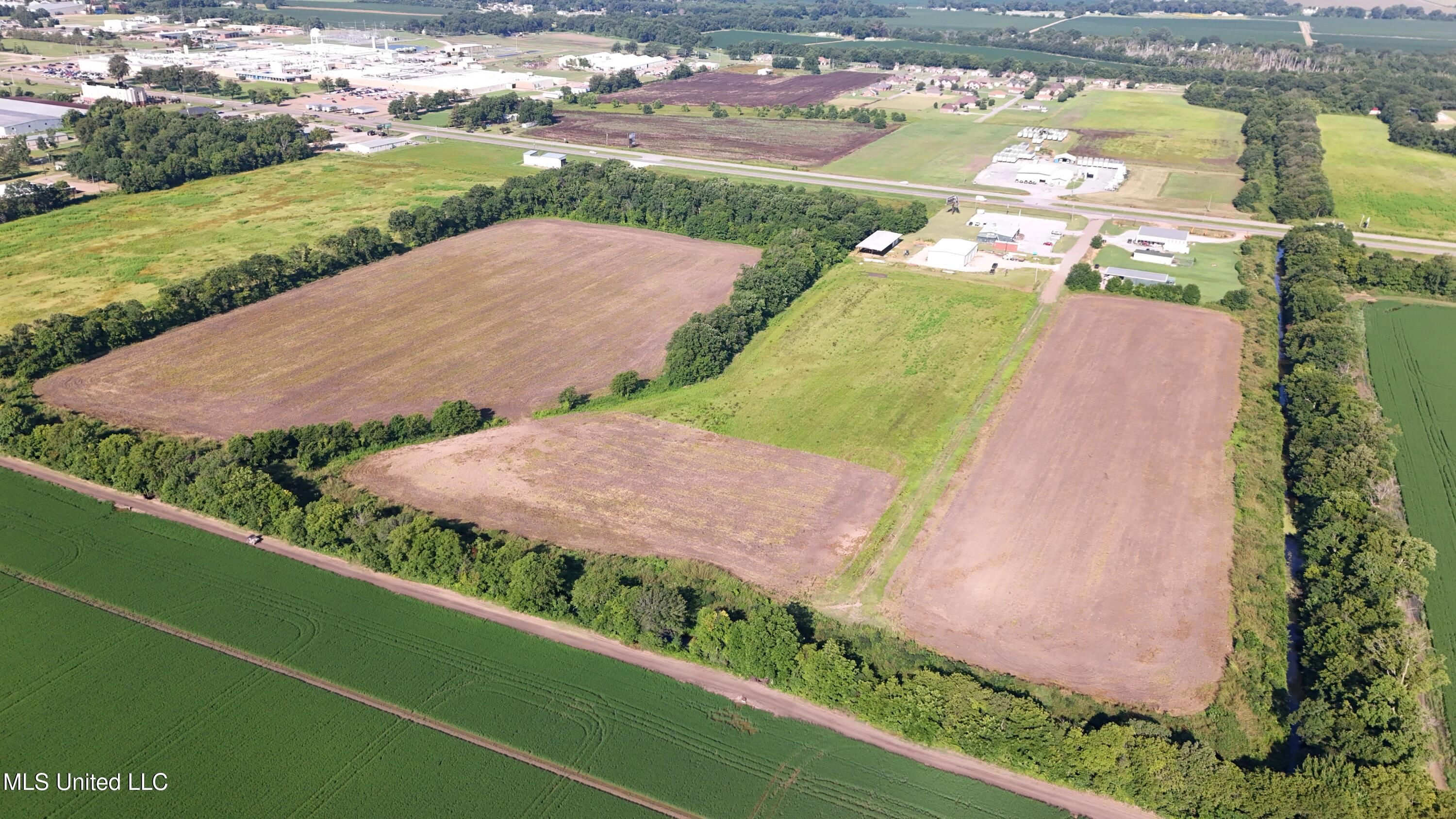 Lucas Road Cleveland, MS 38732 - Photo 10 of 22 DJI_20250702091546_0825_D
