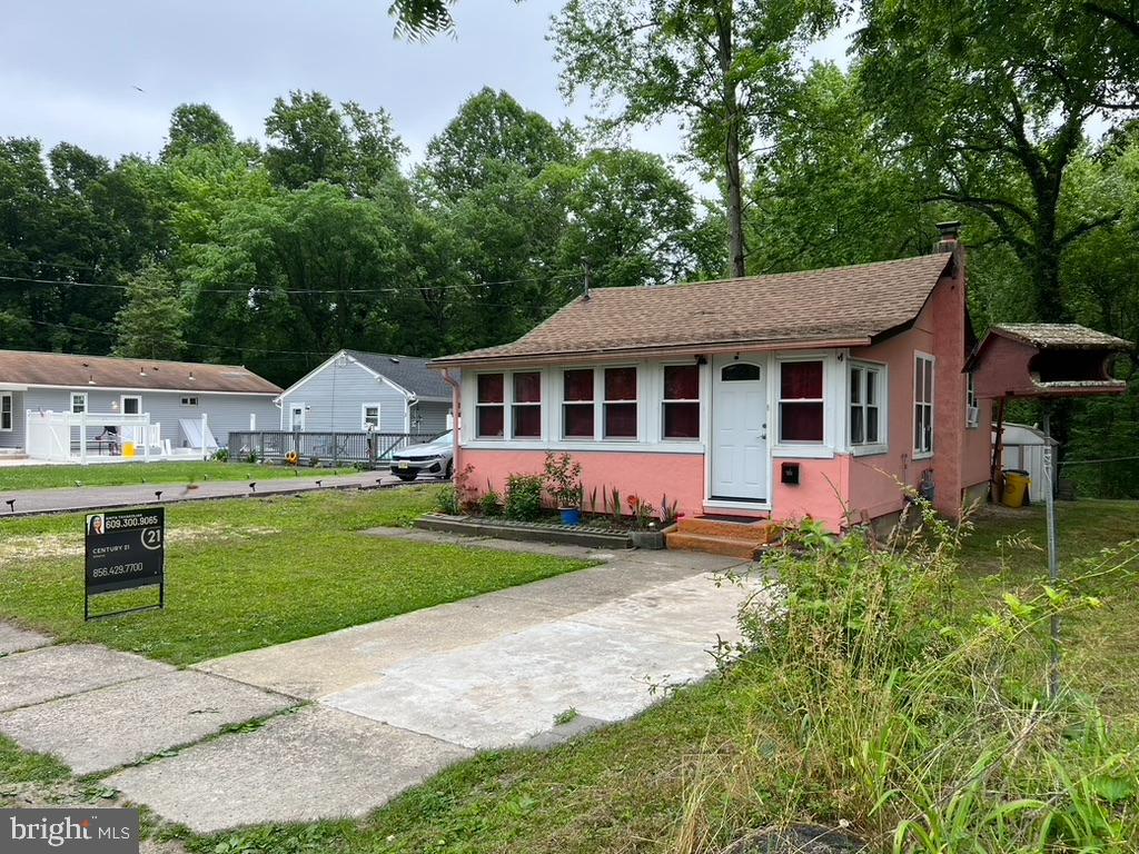 1 Cross Road Pine Hill, NJ 08021 - Photo 3 of 22
