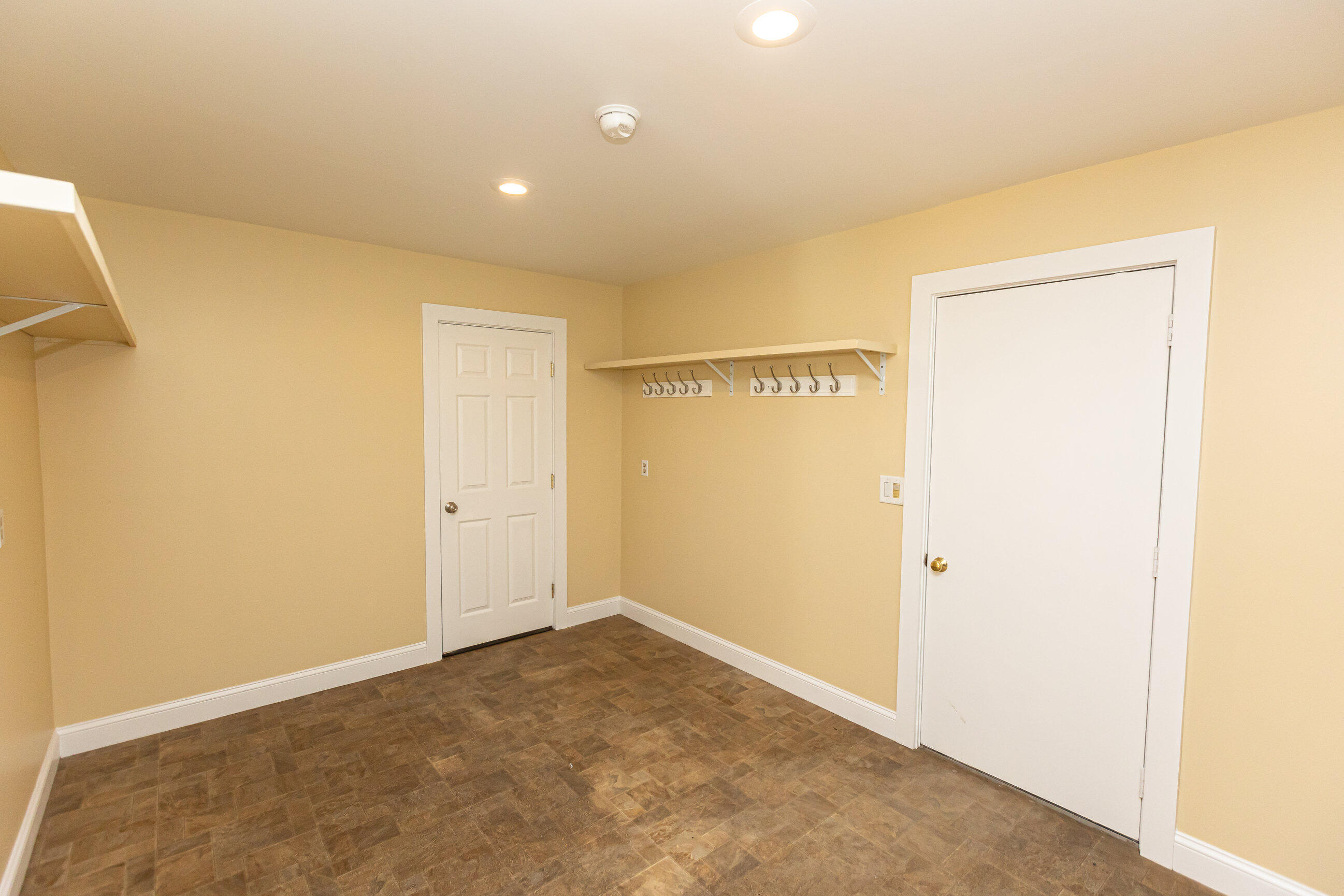 627 River Road Windham, ME 04062 - Photo 40 of 71 1st Floor-8585