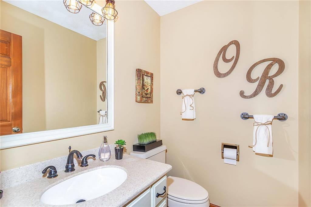 9944 Fall Creek Road Indianapolis, IN 46256 - Photo 13 of 32 Gallery Image 13