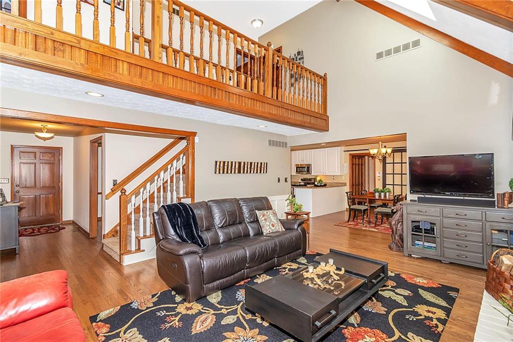 9944 Fall Creek Road Indianapolis, IN 46256 - Photo 9 of 32 Gallery Image 9