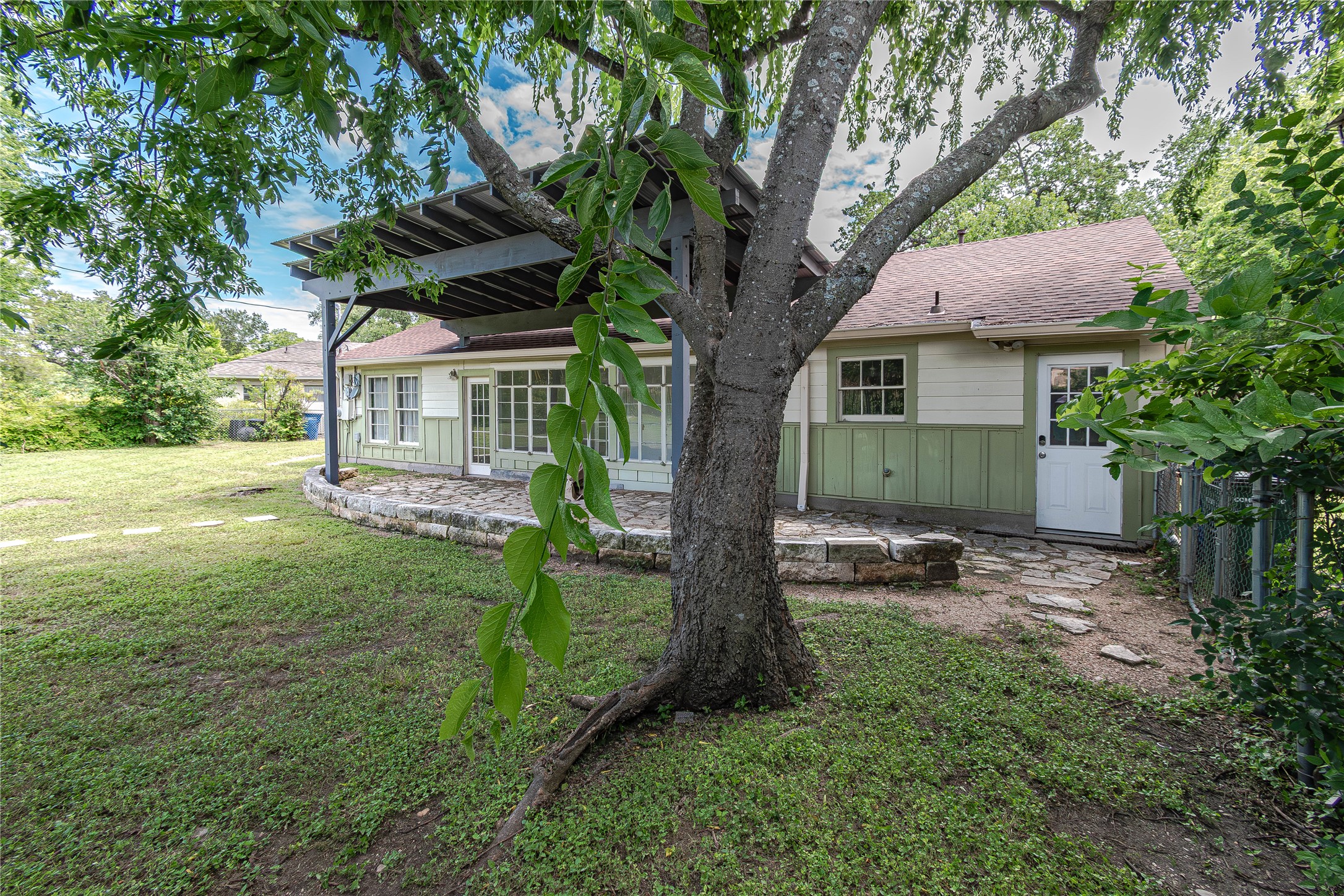 1202 Norwood Road Austin, TX 78722 - Photo 35 of 37